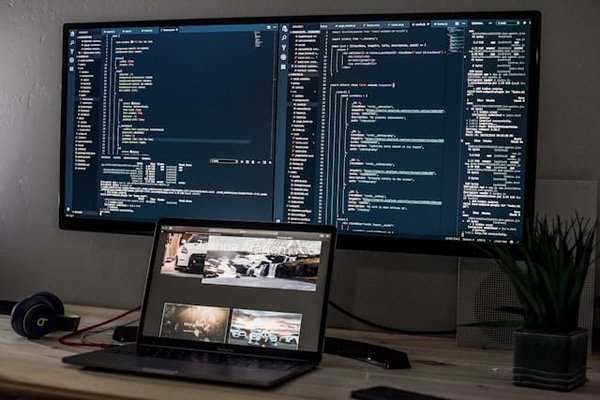 Quels sont les outils et techniques pour détecter et contrer les attaques de type « Man in the Middle » ?